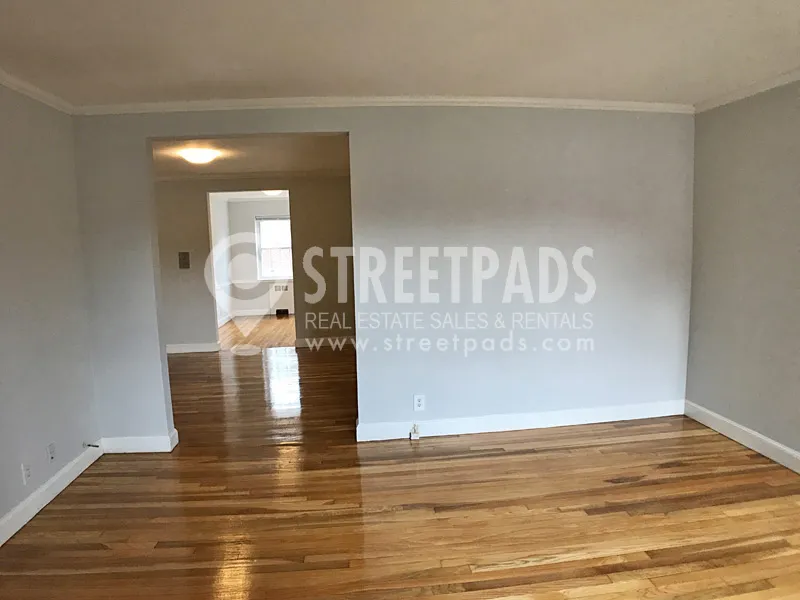 1151 Beacon St, Longwood