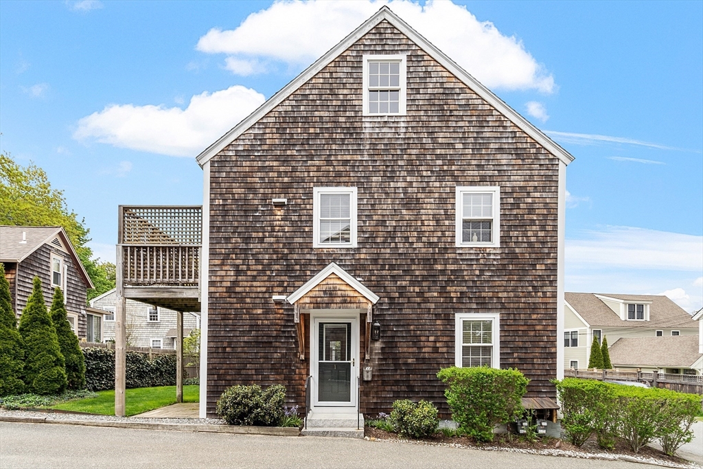 12 Morse Ct, Manchester