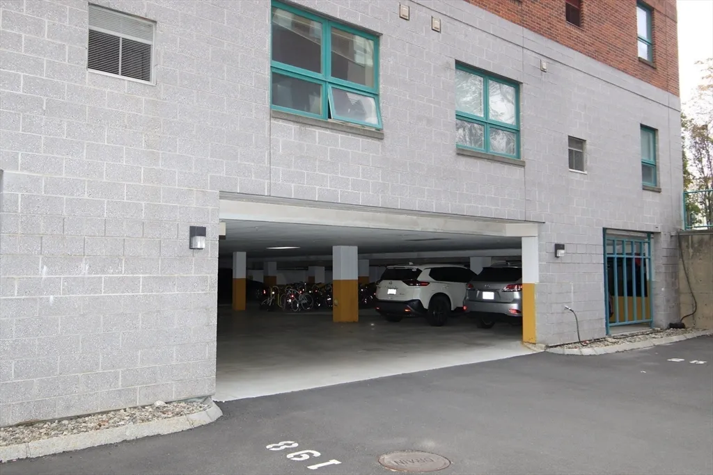 175 Cottage St, Chelsea