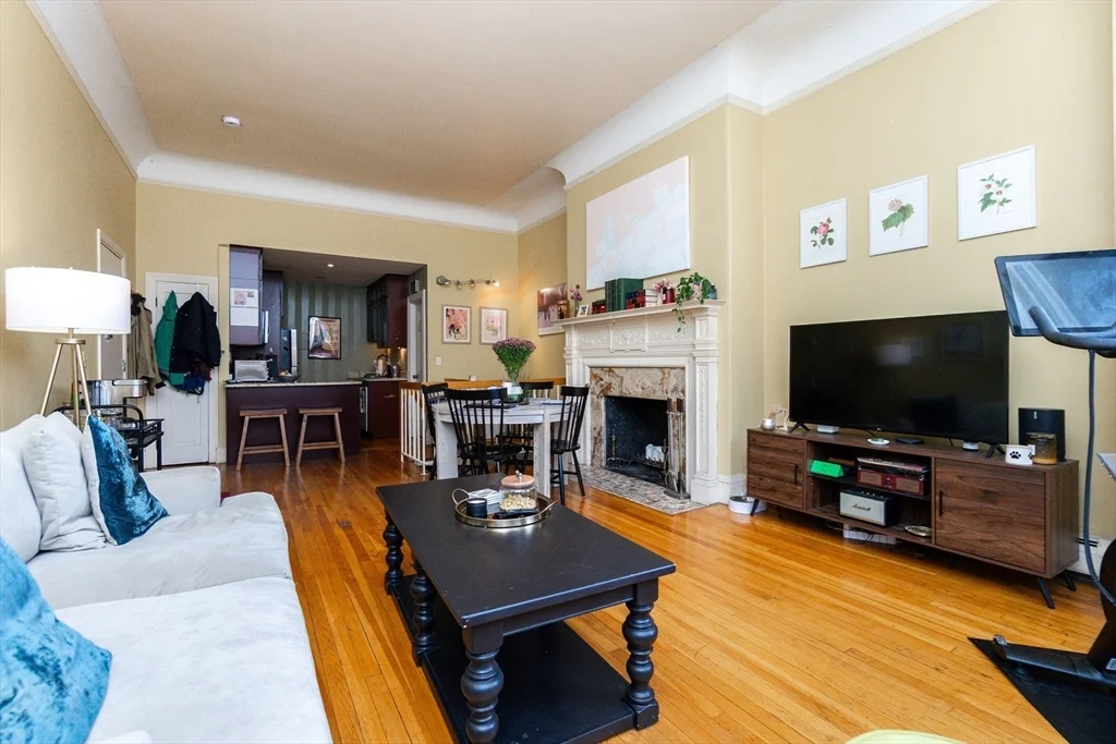 465 Commonwealth Ave, Back Bay
