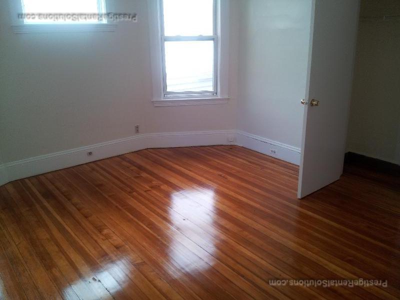 19 Roseclair St, Dorchester