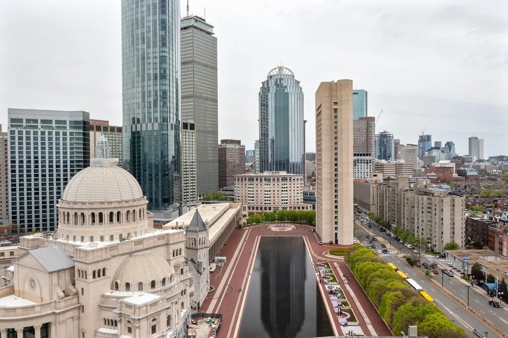 701 Massachusetts Ave, South End