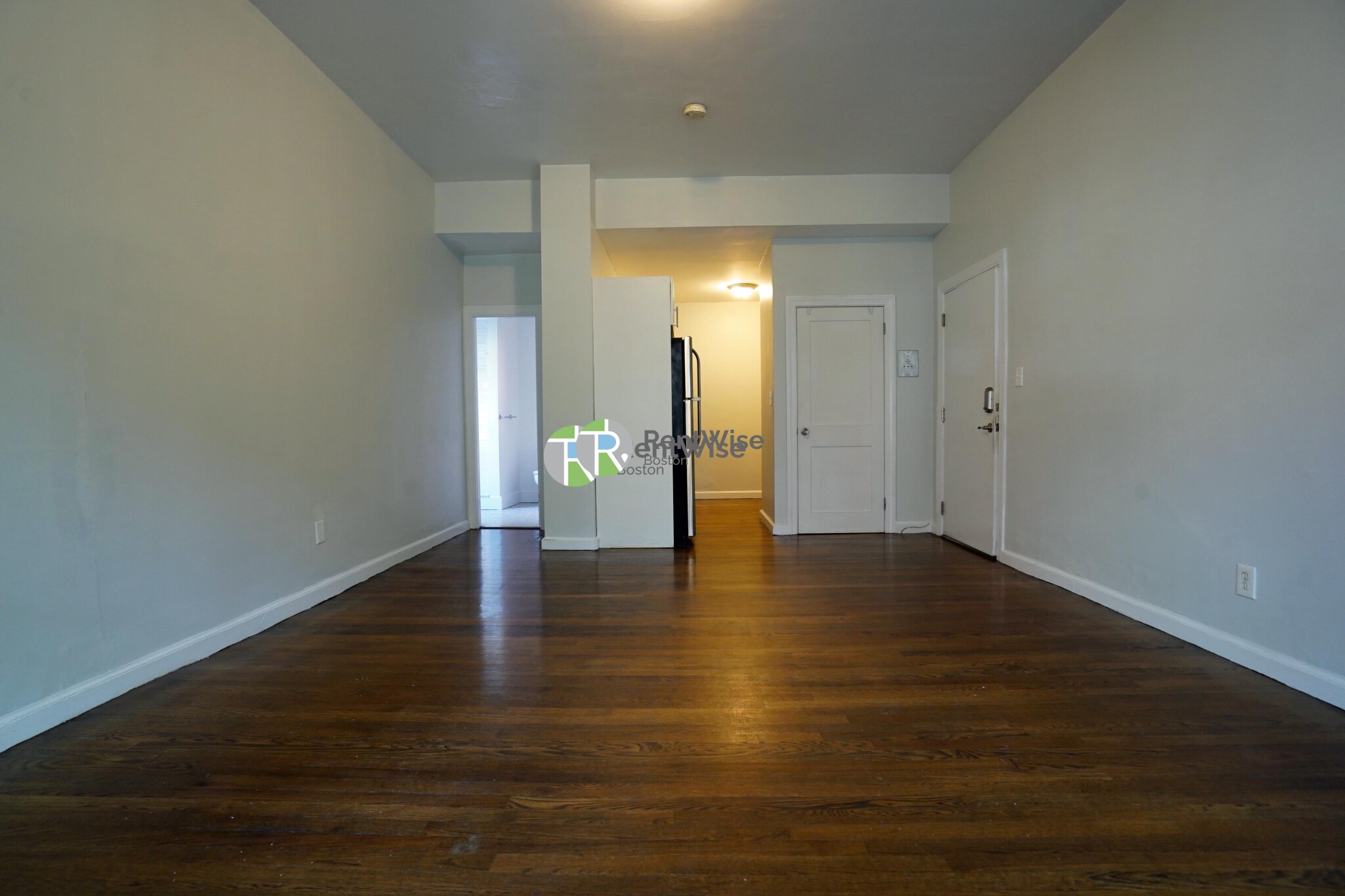 45 Carlton St, Longwood