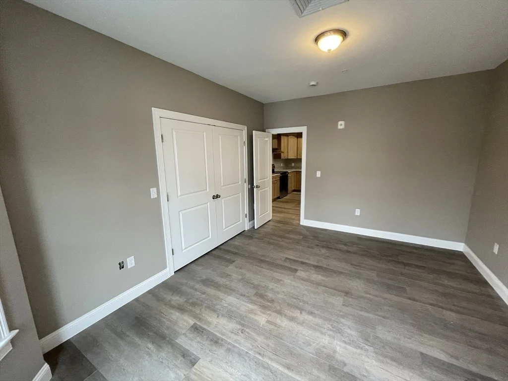 1 Brattle St, North Worcester