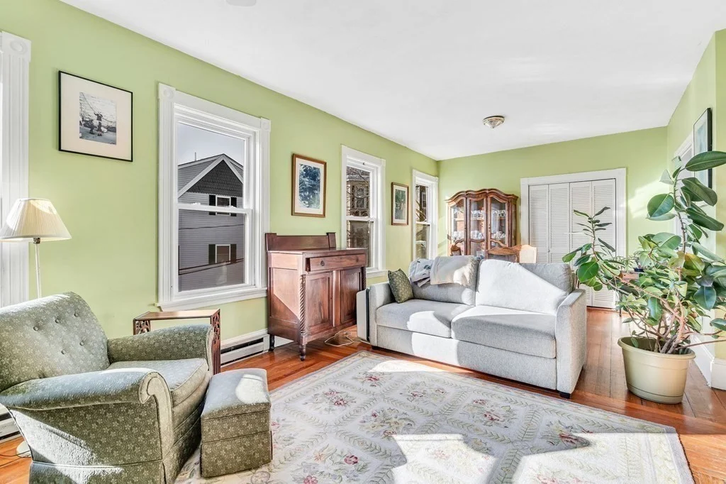 4 Bucknam St, Mission Hill