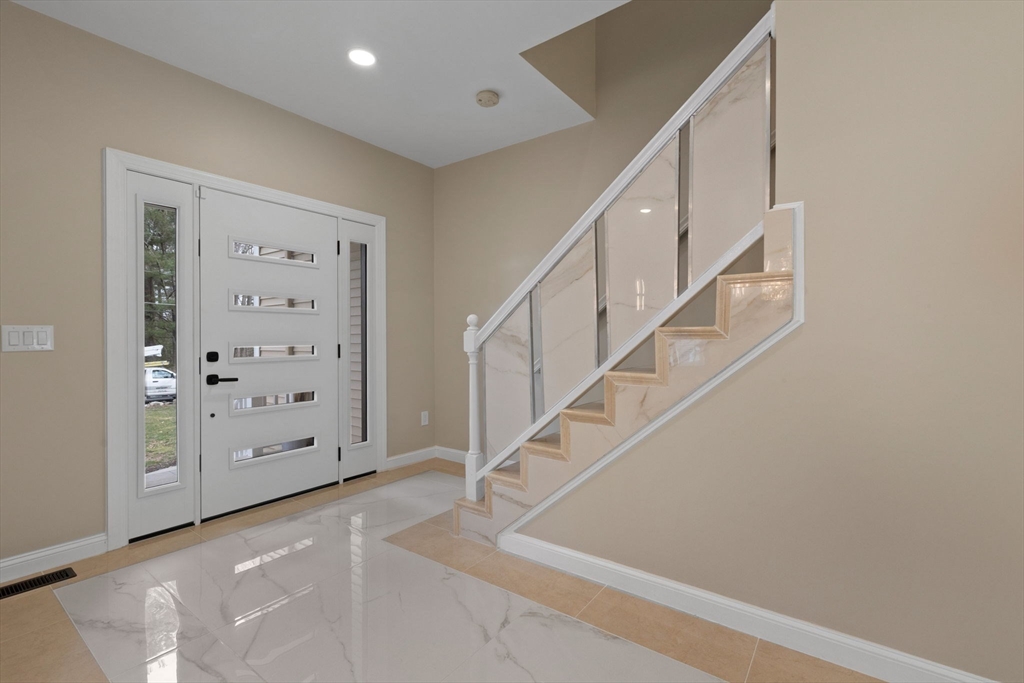 60 Shufelt Rd, South Walpole