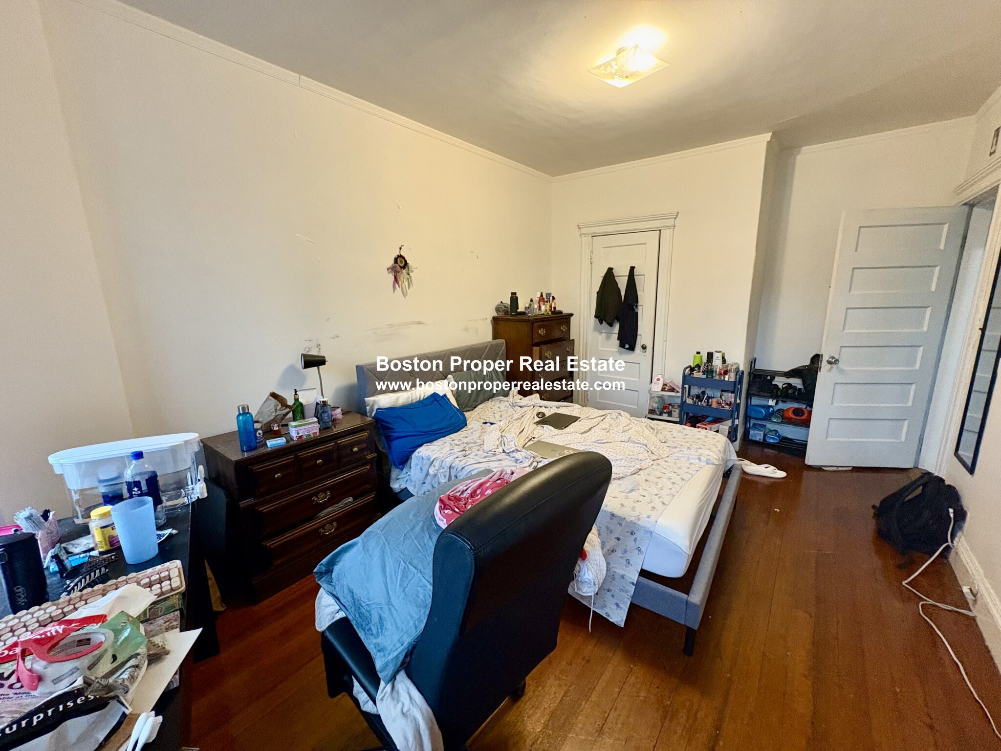 1911 Beacon St, Brookline