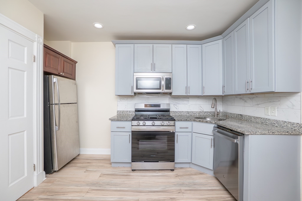 24 Howell St, Dorchester