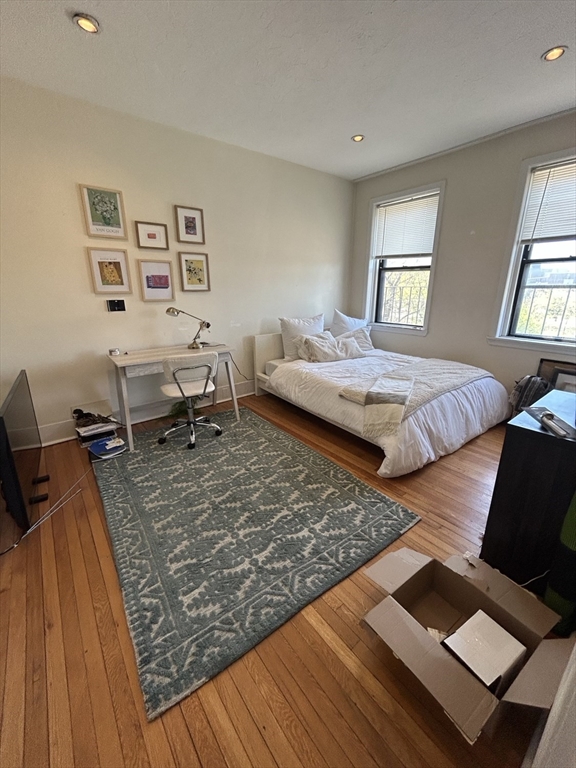 137 Peterborough St, Fenway