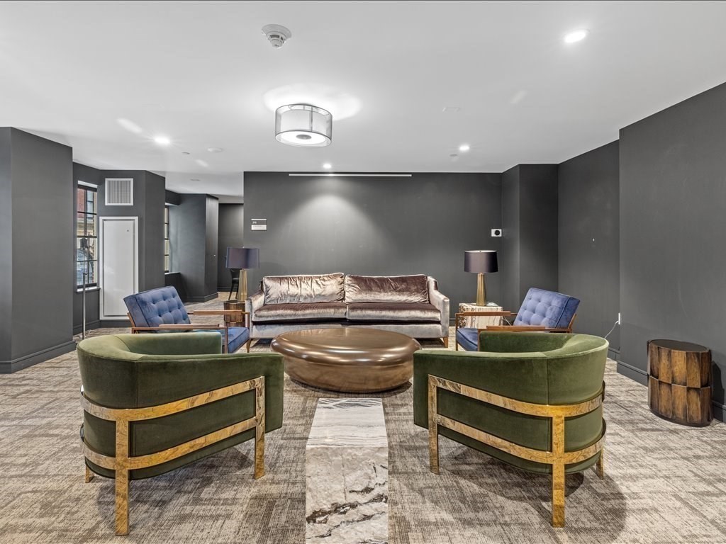 110 Broad St, Waterfront