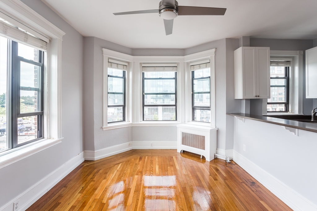 137 Peterborough St, Fenway