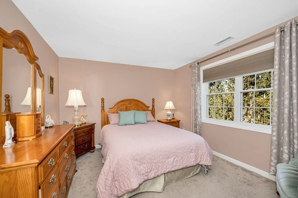 262 Littleton Rd, Chelmsford