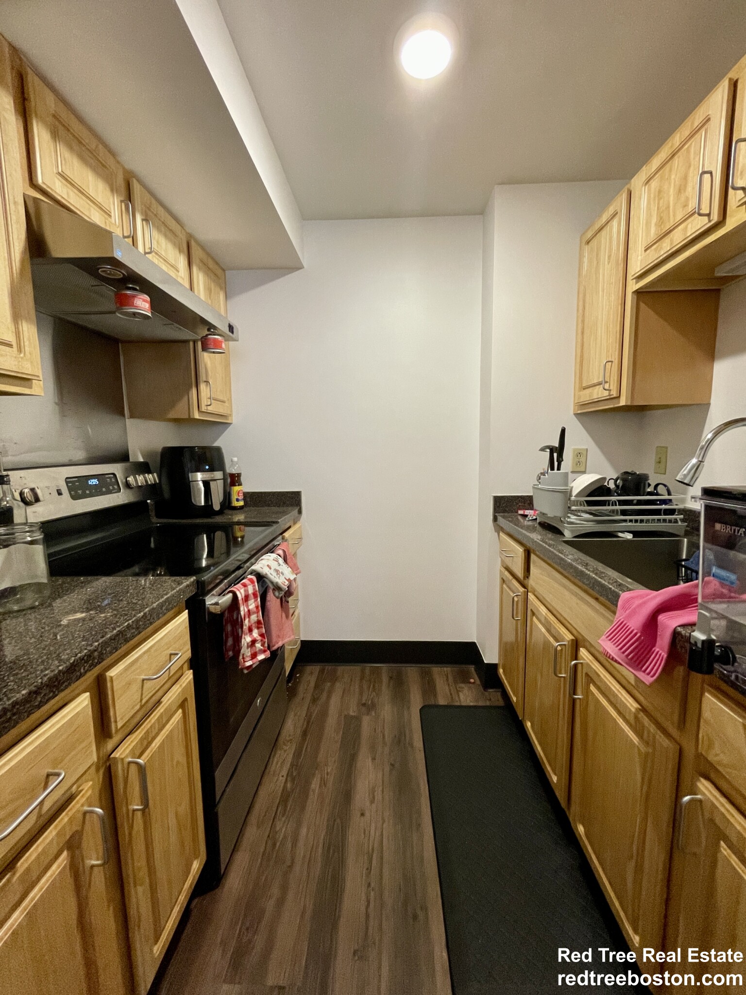 888 Washington St, Chinatown