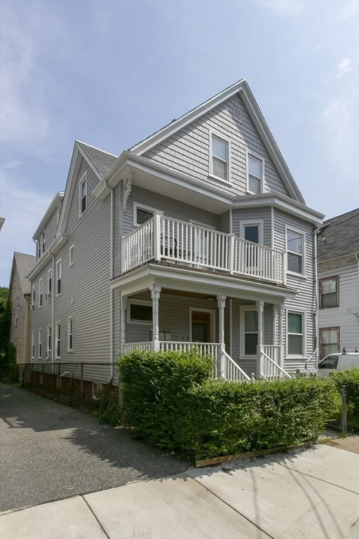 67 Avon St, Spring Hill