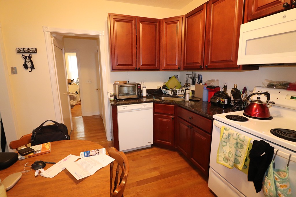 14 Leverett St, Boylston Street