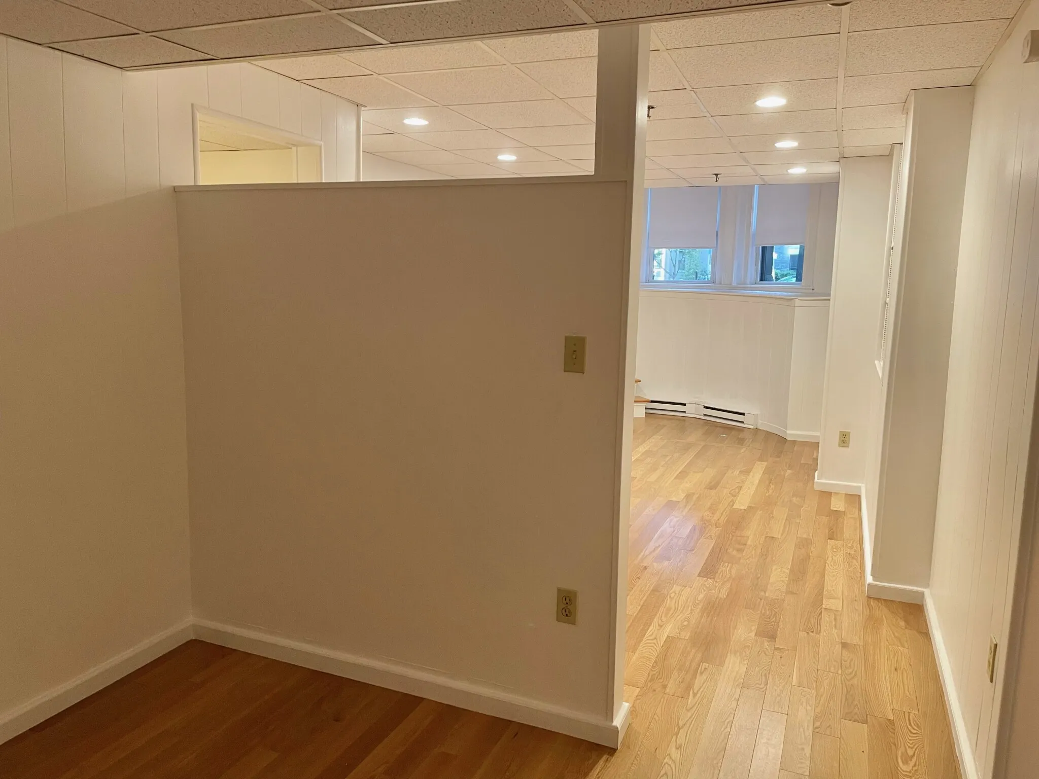 1077 Beacon St, Longwood