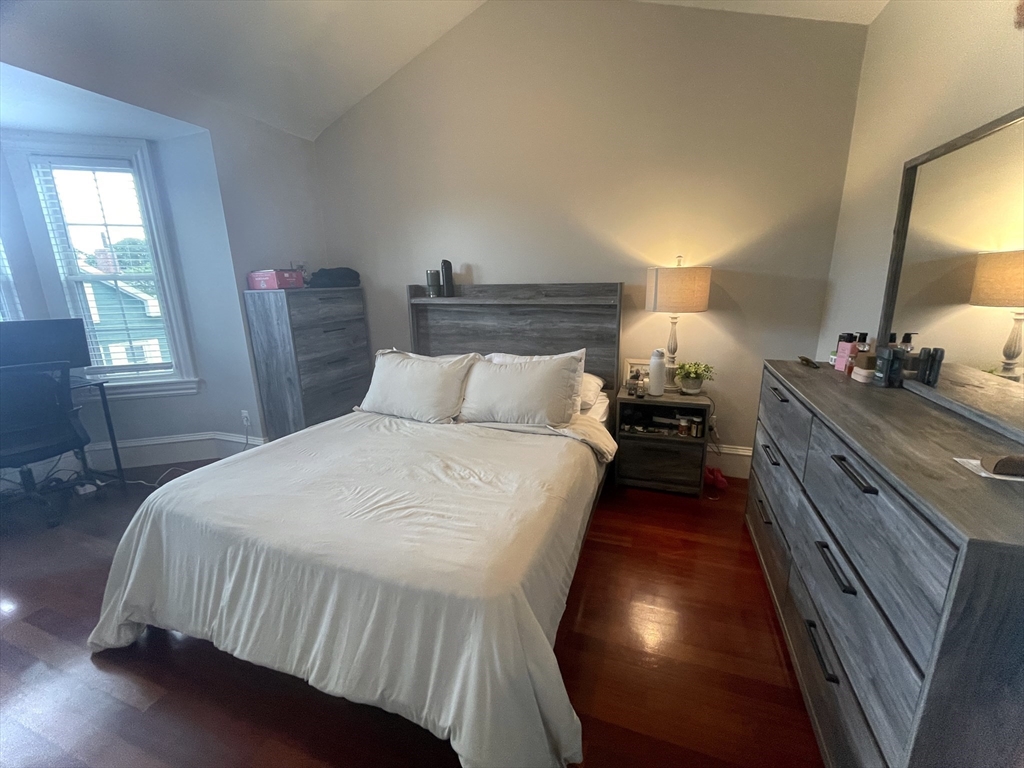 719 E Fourth St, South Boston