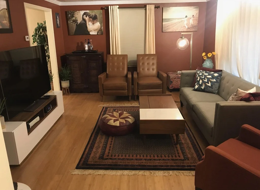 303 Lexington St, Watertown