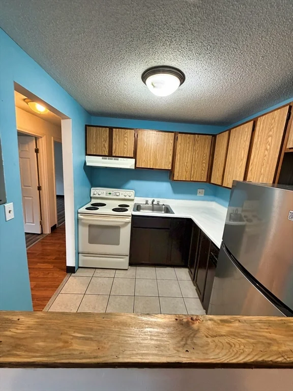 75 Scotch Pond Pl, Quincy