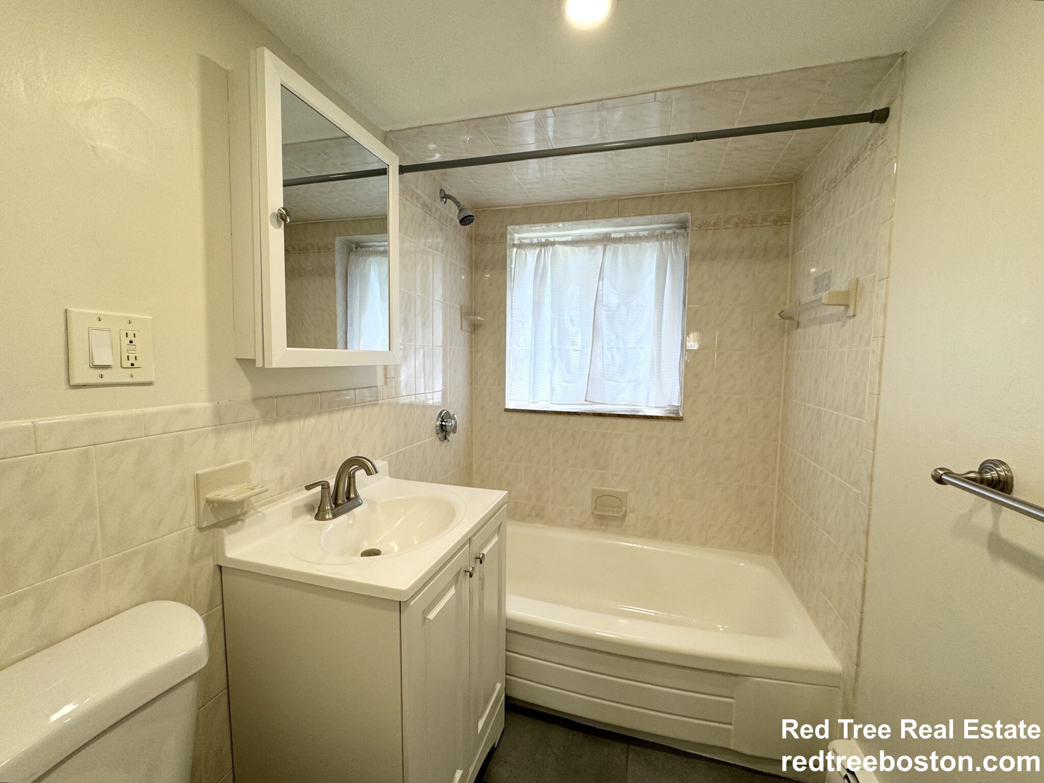 68 Bryon Rd, West Roxbury