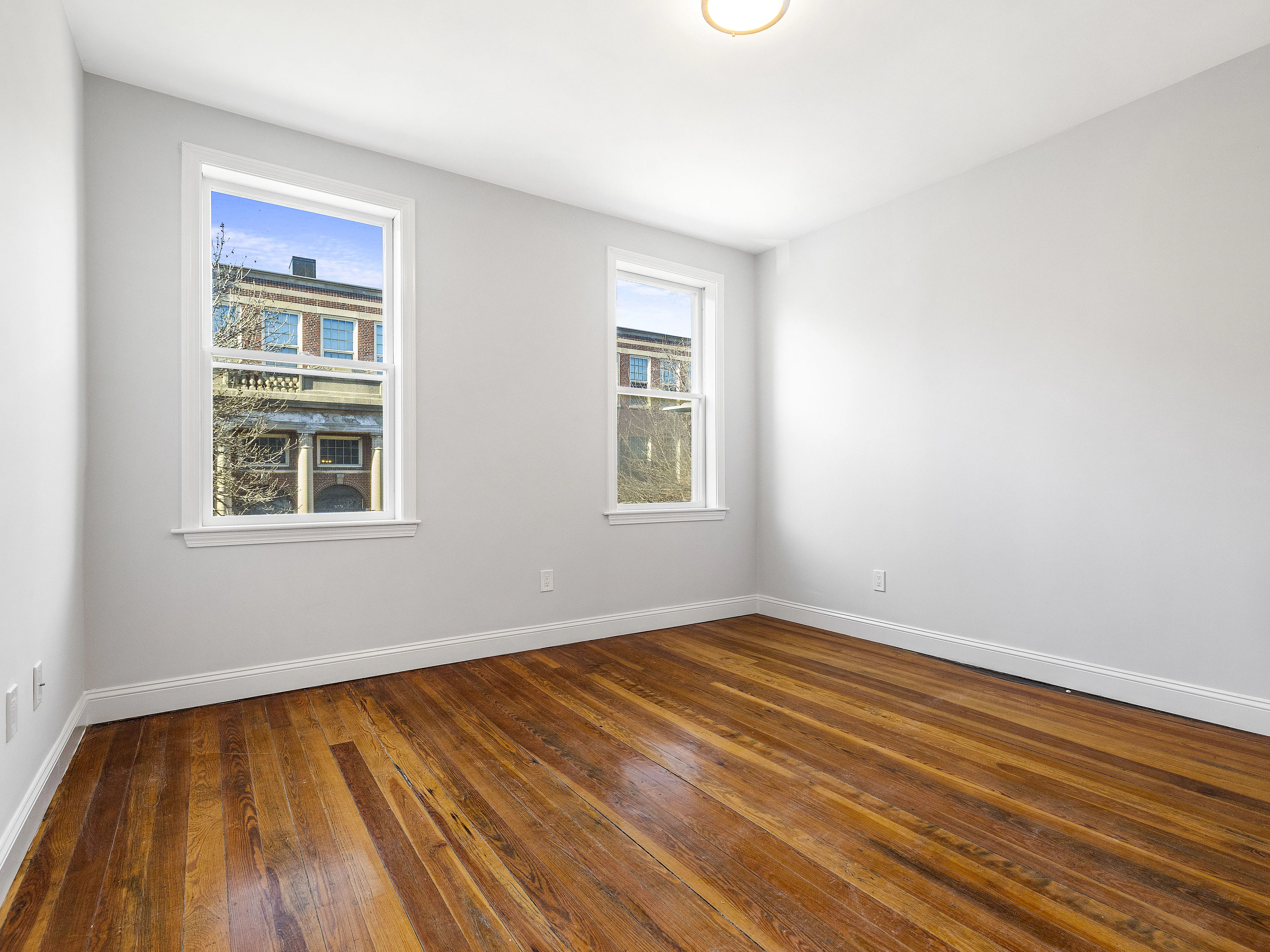 131 Cottage St, East Boston