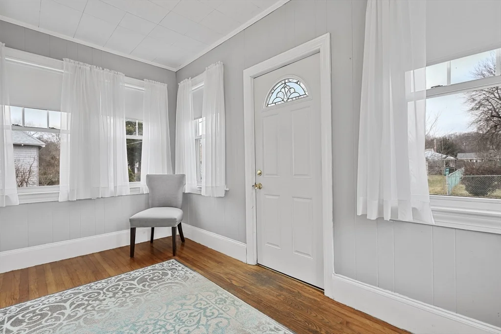 32 Beloit Rd, The Manor