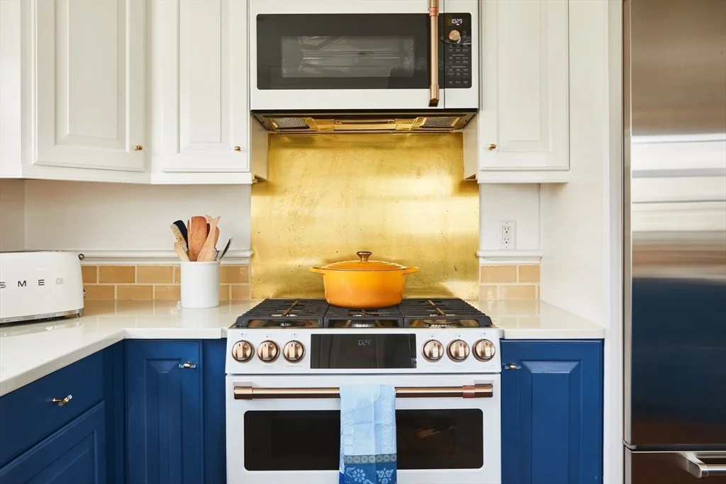 66 Hulbert Ave, Nantucket