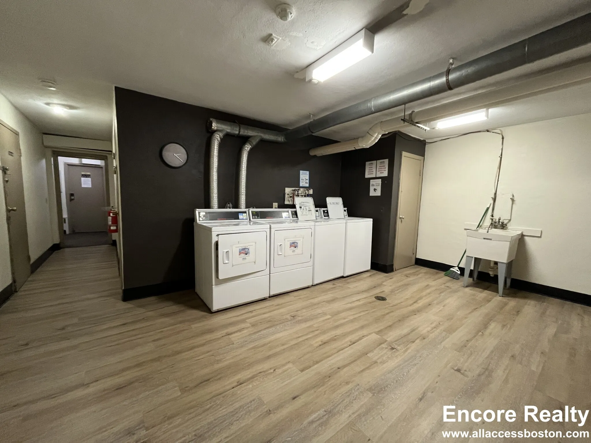 222 Babcock St, North Brookline