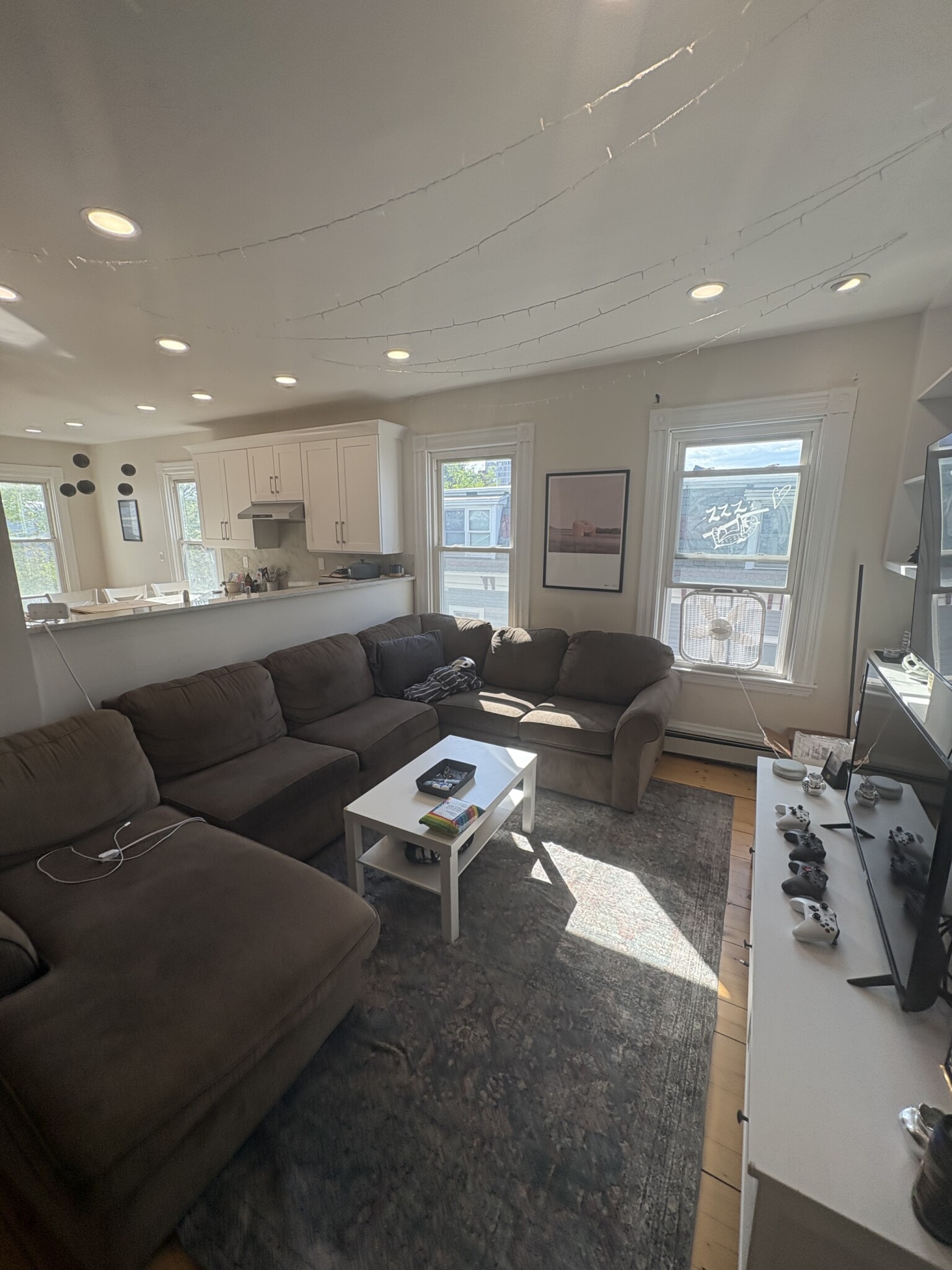 364 Washington St, The Port