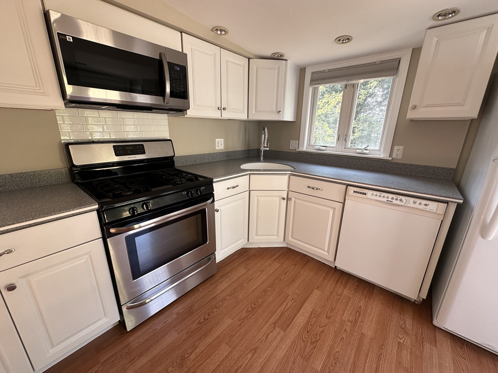 23 Safford St, Quincy