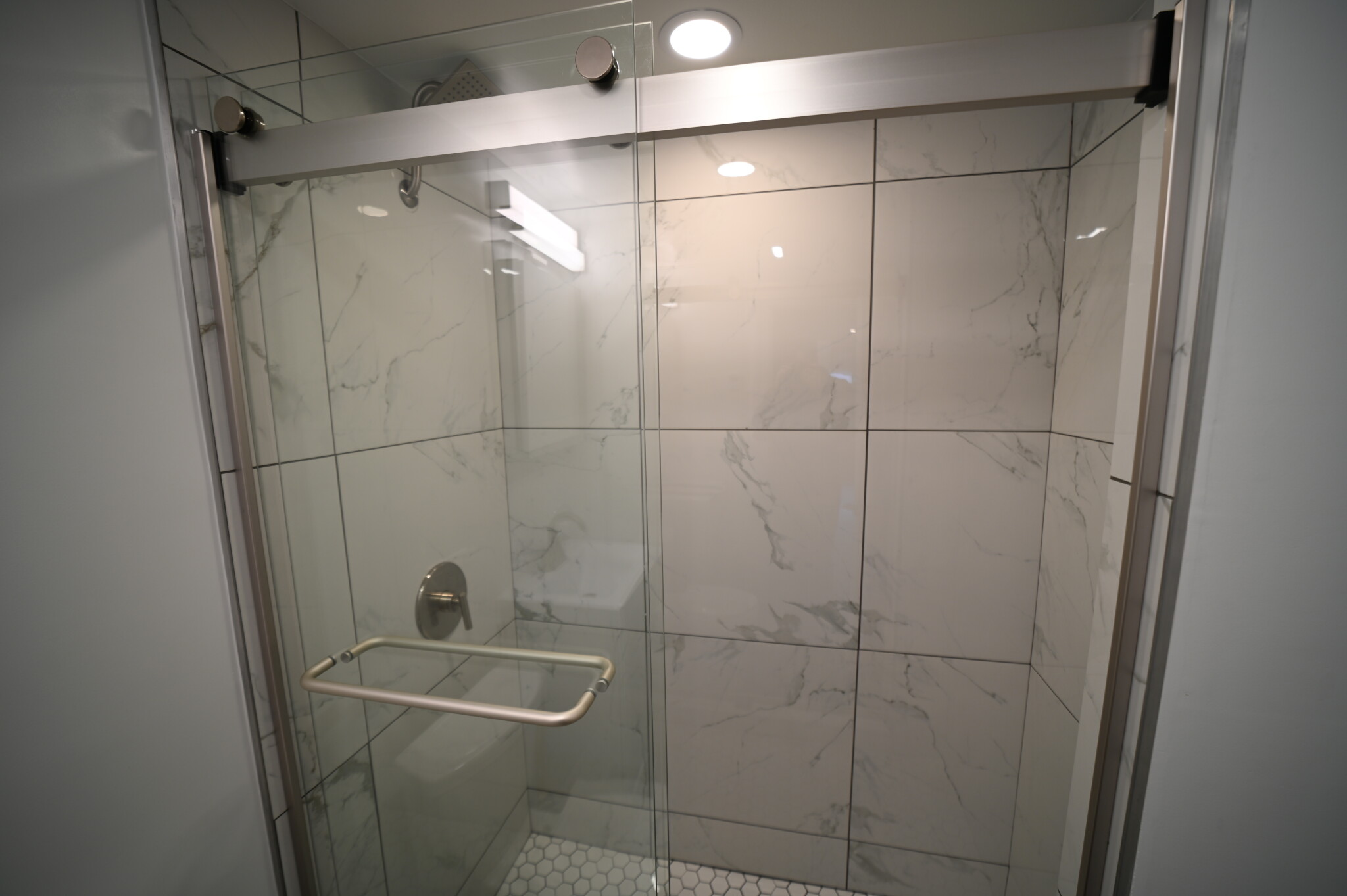 320 Hammond Pond Pkwy, Chestnut Hill