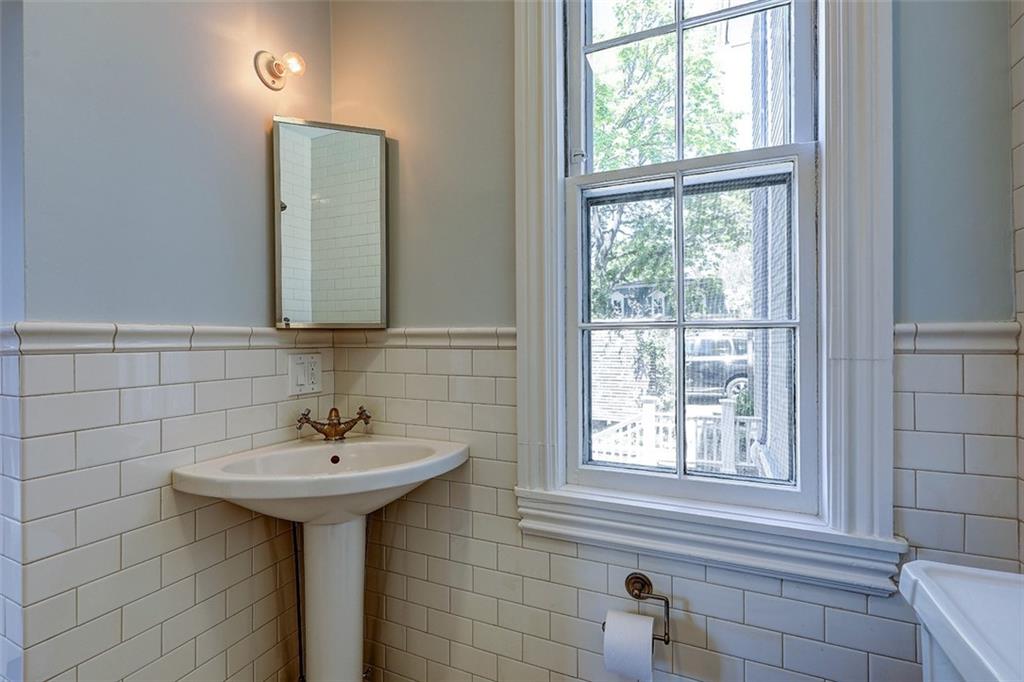 1 bed, 1 bath apartment for rent at 22 Halsey St Unit 2, College Hill — photo 16 of 18
