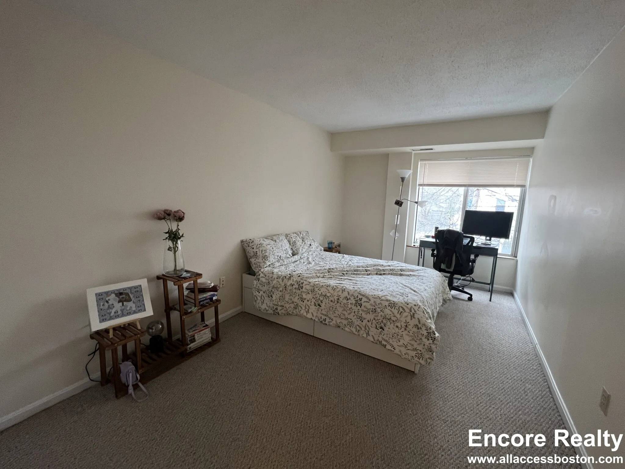 345 Franklin St, Riverside