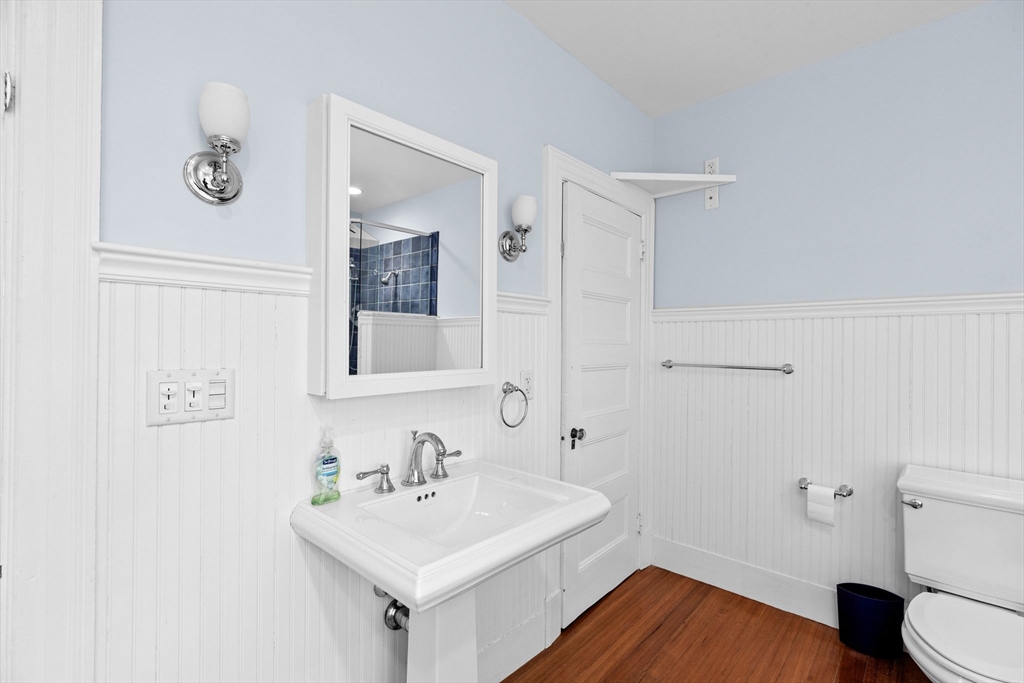 4 Glover Ave, Allerton