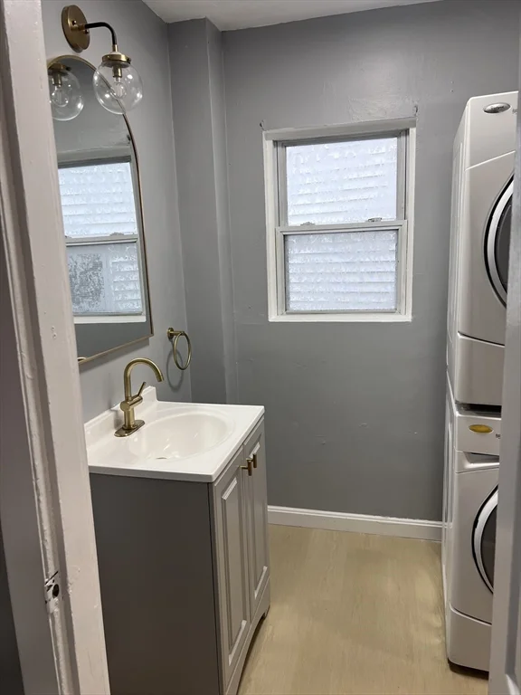 175 Child St, Warren