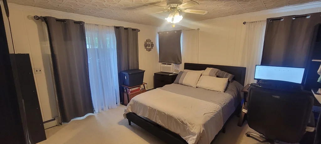 302 Pleasant St, North Andover