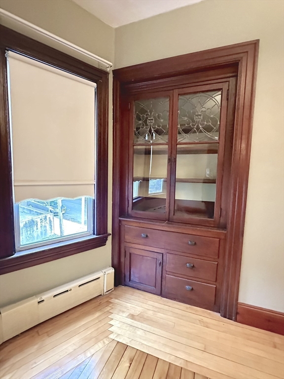 256 Maple St, Fall River