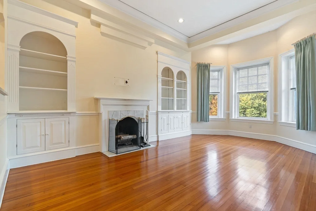 216 Commonwealth Ave, Back Bay