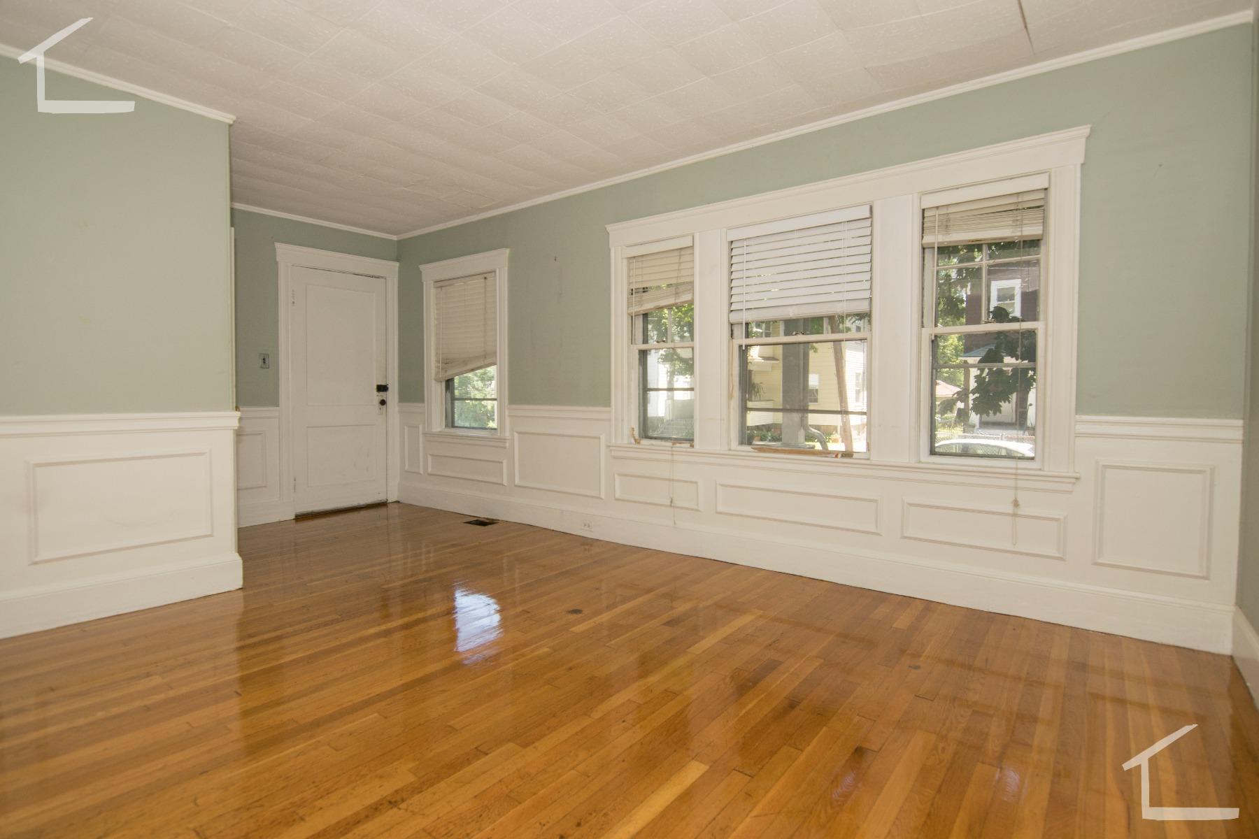 8 Hobson St, Oak Square