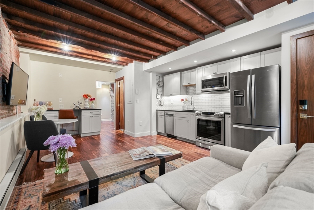 50 Lawrence St, South End