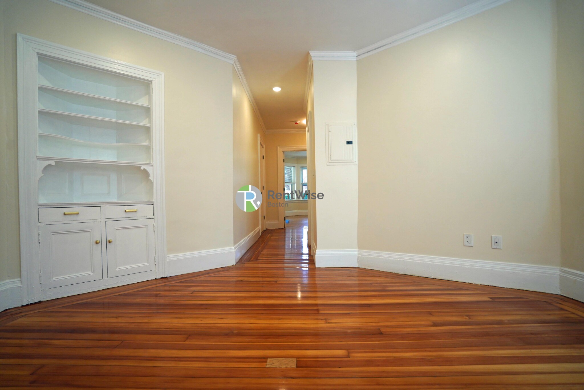 10 Beals St, North Brookline