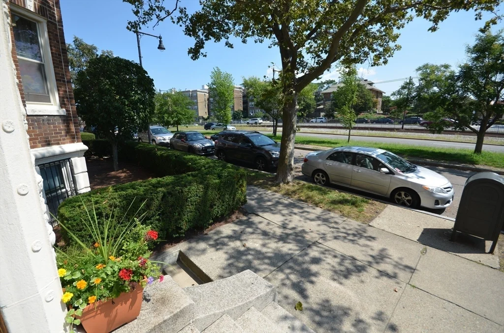 1645 Commonwealth Ave, Brighton