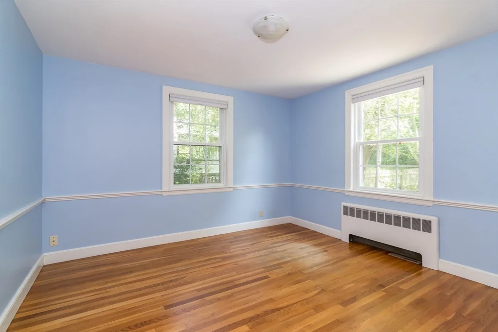 15 Charles St, Natick