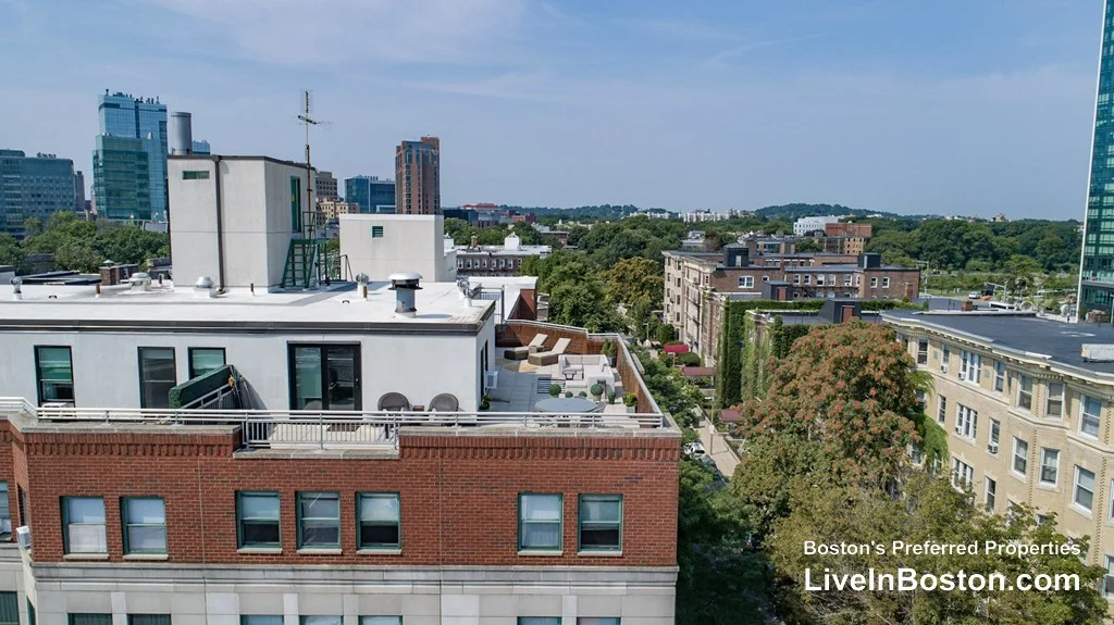 108 Peterborough St, Fenway