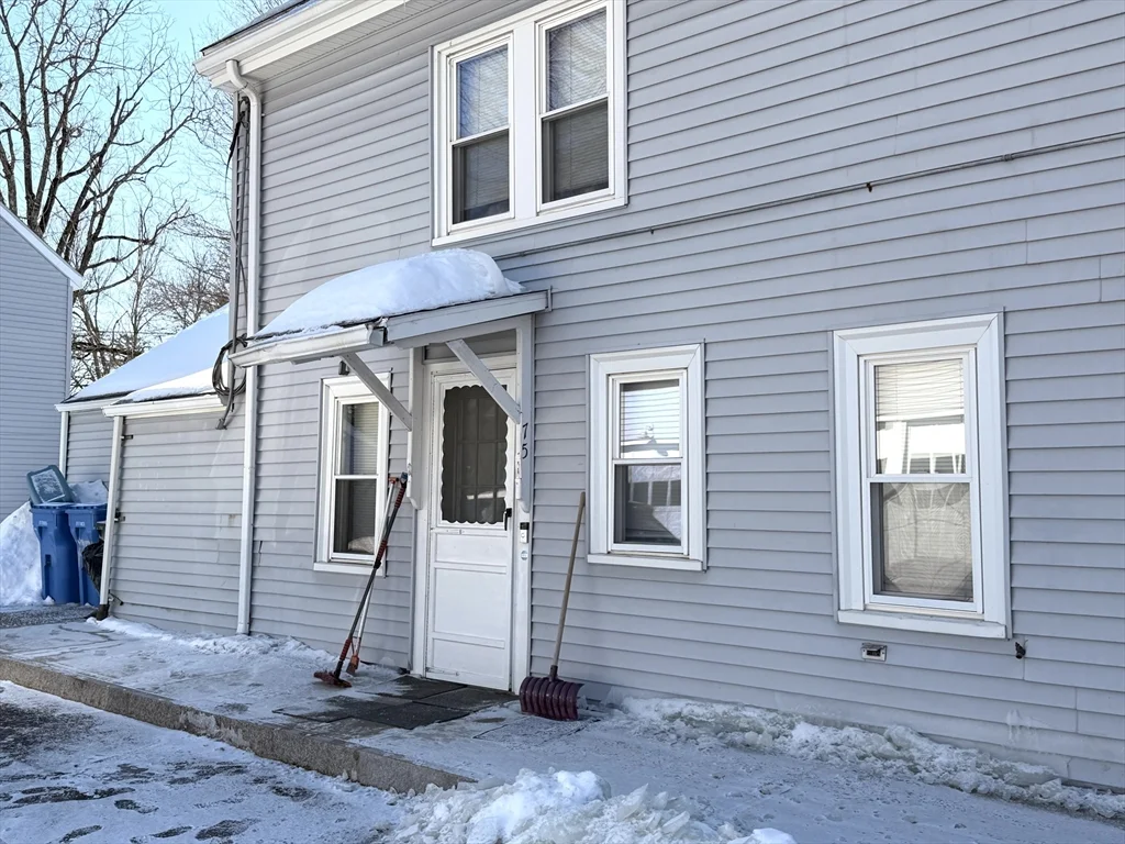 75 Lincoln St, Waltham