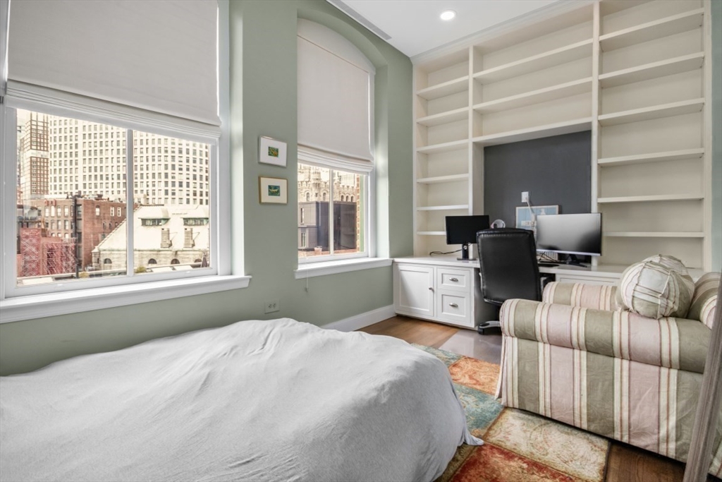 6 Edgerly Pl, Back Bay