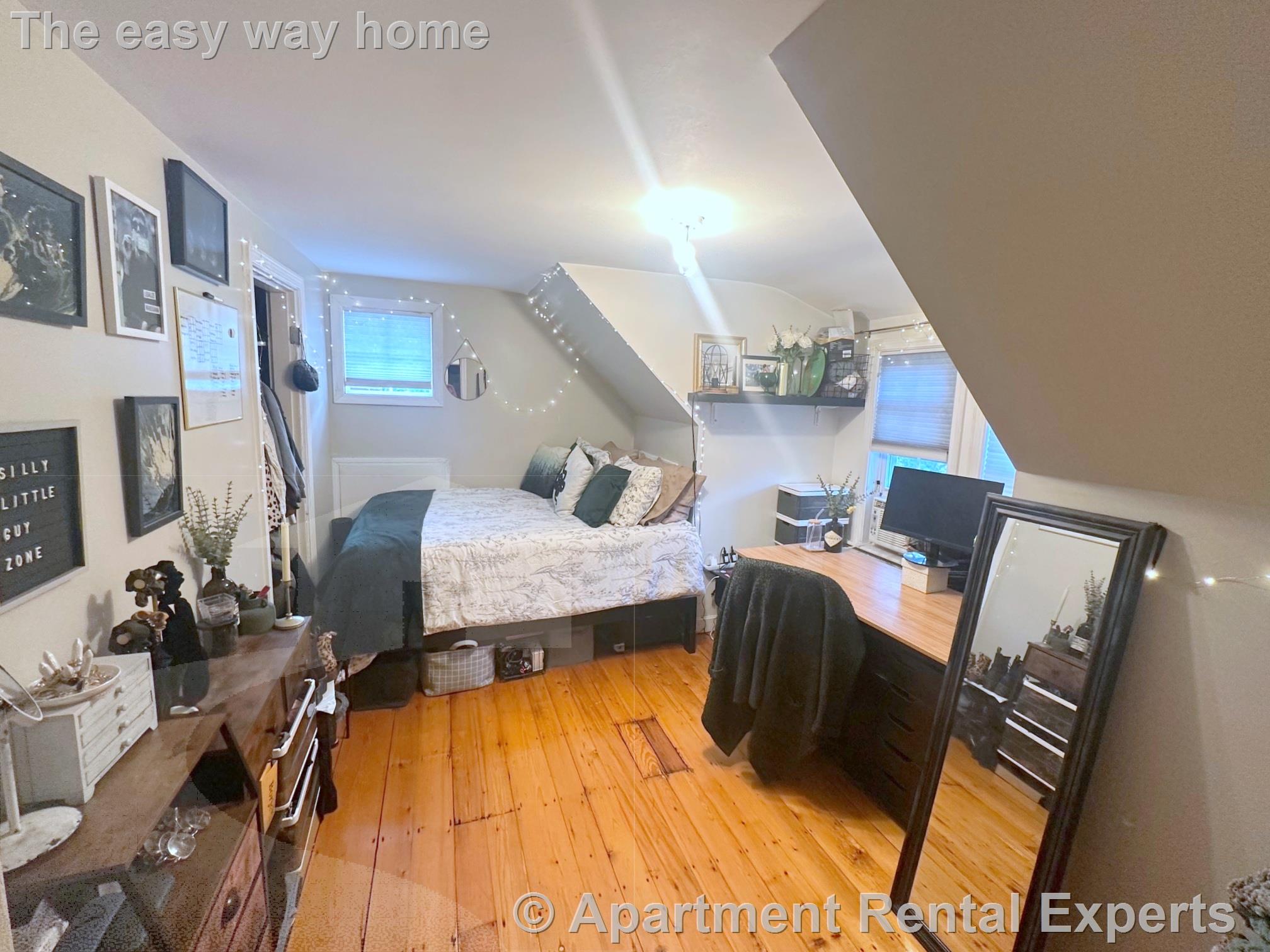 10 Rogers Ave, Davis Square