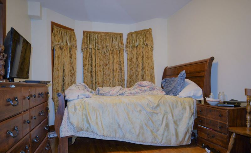 4 bed, 2 bath apartment for rent at 102 Allston St Unit 5, Allston — photo 2 of 10