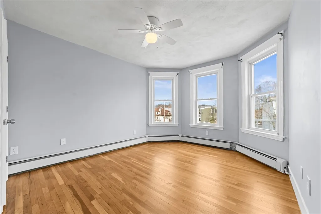 516 Washington, Brighton