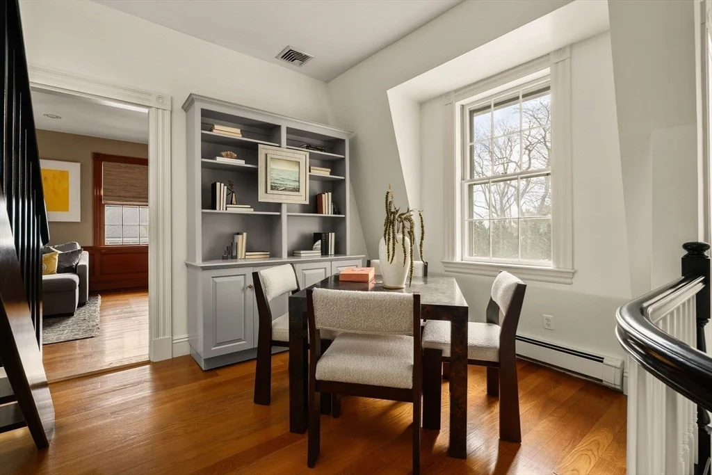 59 Harbor Ave, Marblehead Neck